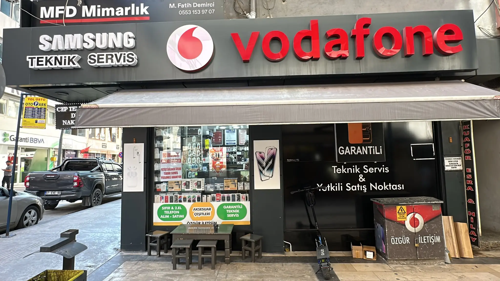 Özgür İletişim mağaza görünümü